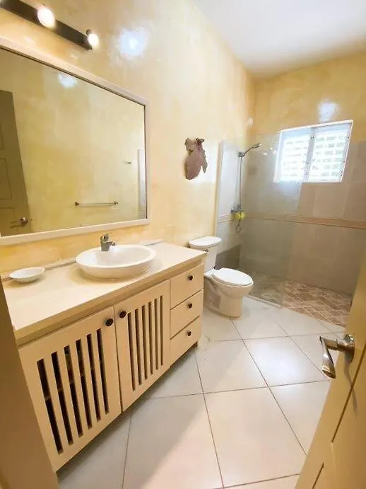 Gorgeous Apartment Steps To Playa Punta Popy لاس تاريناس