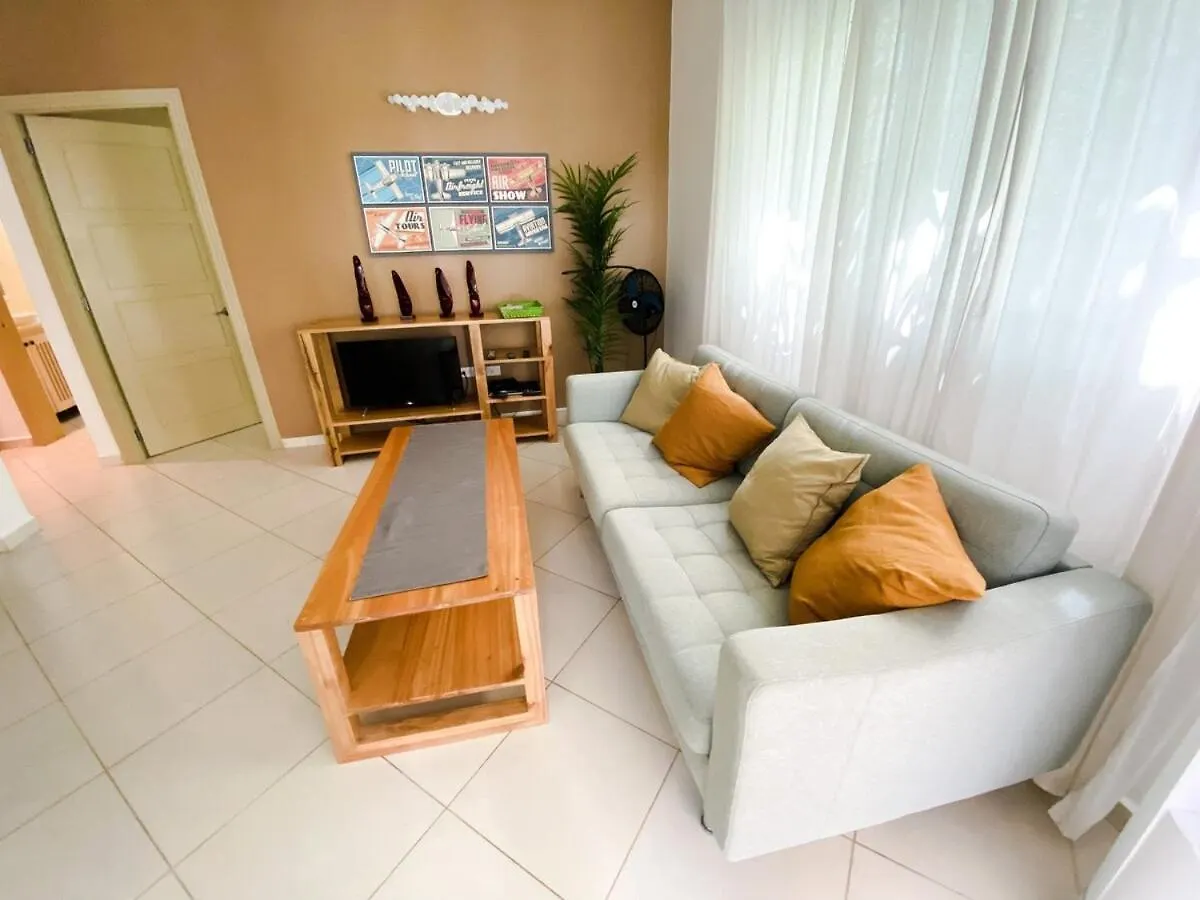 Gorgeous Apartment Steps To Playa Punta Popy لاس تاريناس