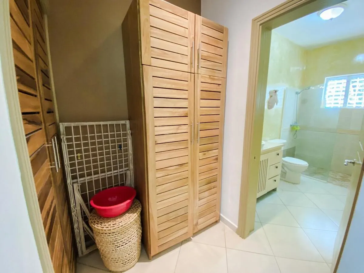 Gorgeous Apartment Steps To Playa Punta Popy لاس تاريناس 0*,